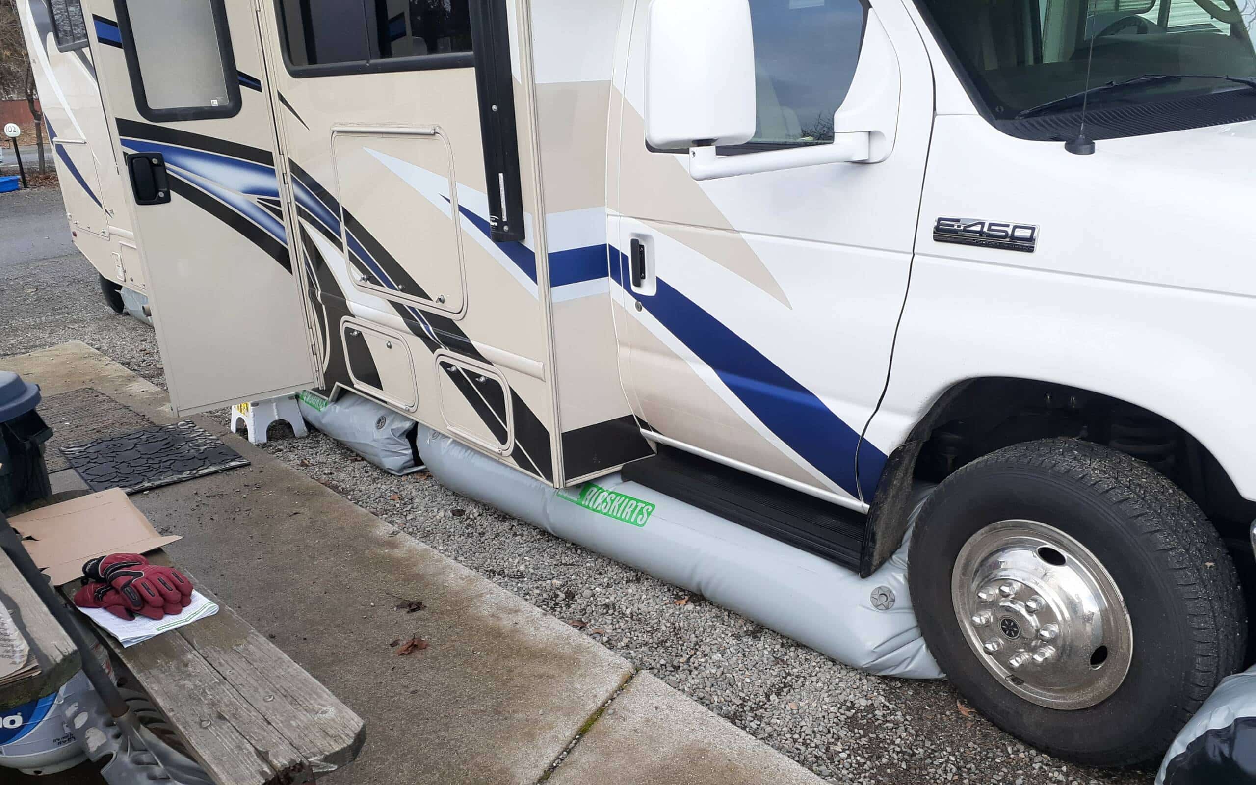 thor rv skirting - curbside skirts between tires